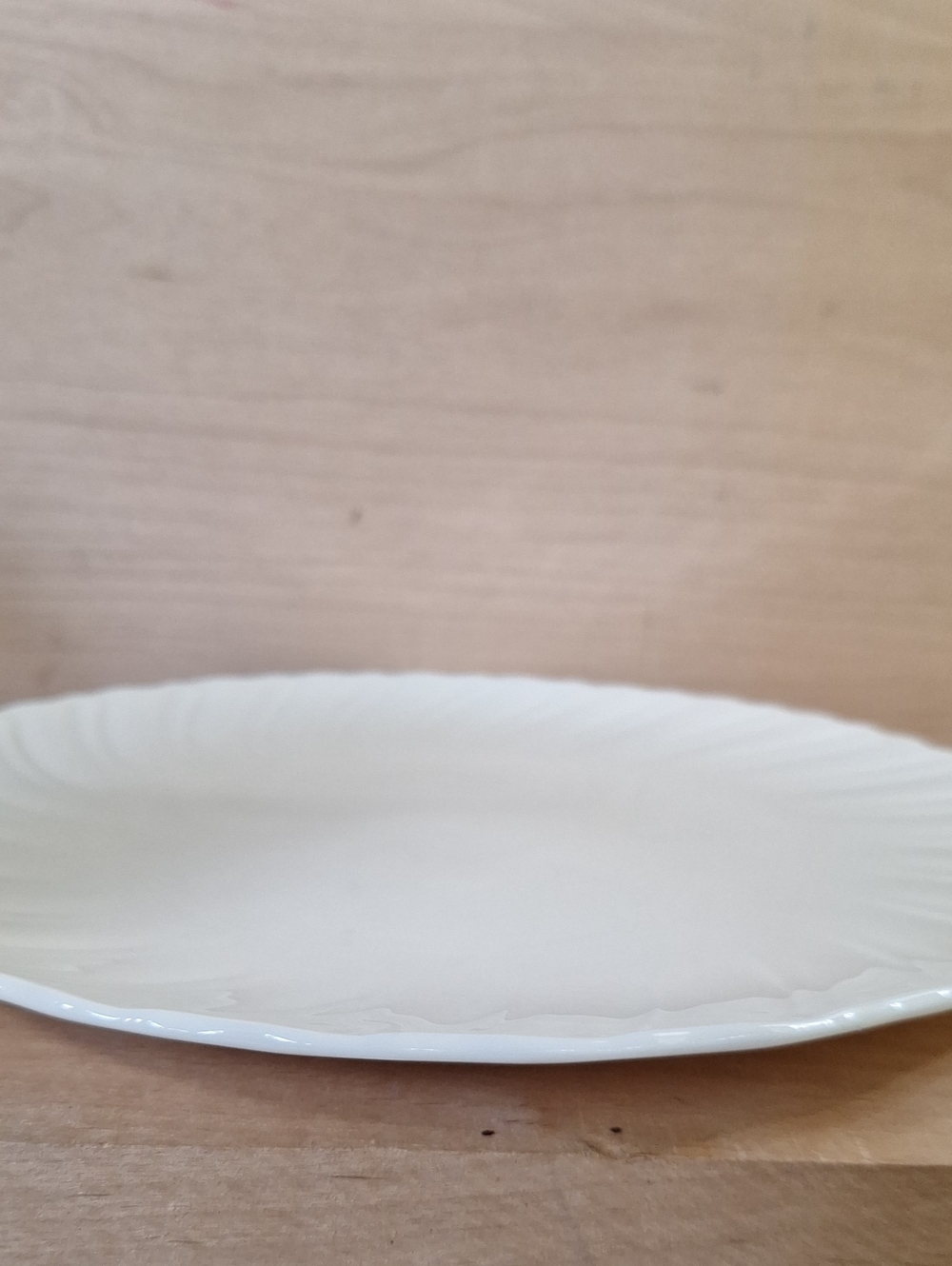 Vintage Lenox USA Sculpture swirl off-white dinner plate swirled rim - Picture 4 of 7